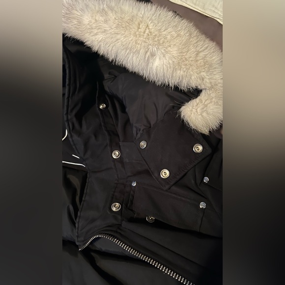 COPY - Men’s Small Moose Knuckles Parka - Picture 2 of 9